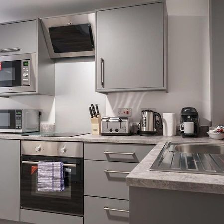 Lovely 1 Bed Apartment In Liverpool Centre Eksteriør billede