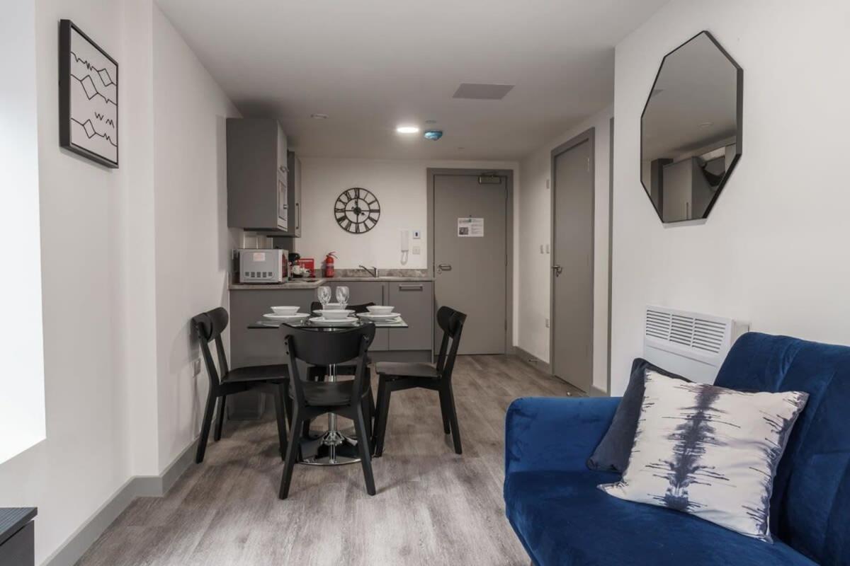 Lovely 1 Bed Apartment In Liverpool Centre Eksteriør billede