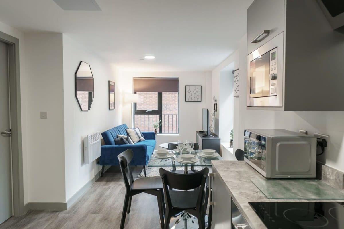 Lovely 1 Bed Apartment In Liverpool Centre Eksteriør billede